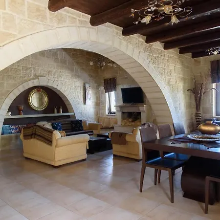 Traditional Stonehouse Vicky * Limenas Chersonisou